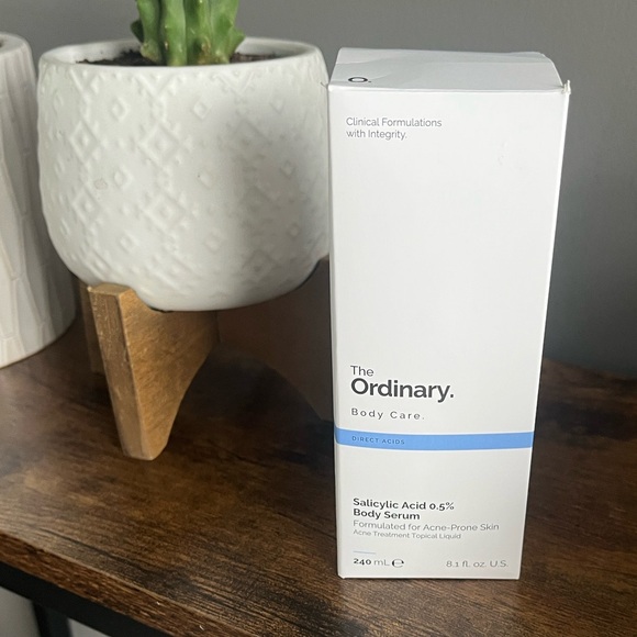 The Ordinary Salicylic Acid 2% Body Solution - White and Blue - Picture 1 of 5